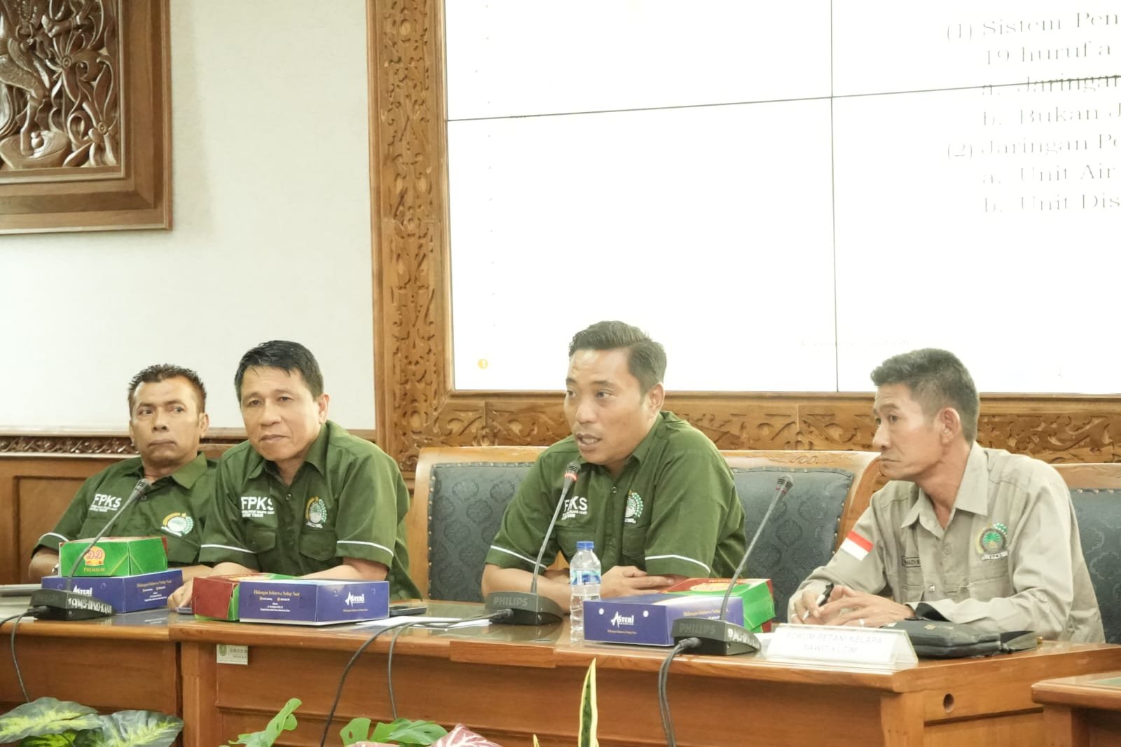 Petani Sawit Kutim Keluhkan Harga TBS Turun Drastis Usai Kebijakan Ekspor CPO