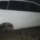 Ditinggal Cari Makan, 4 Ban Mobil Raib di Stadion Segiri