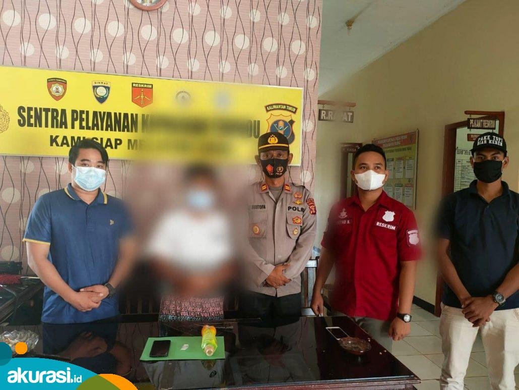 Tengah Malam Mengais Batu, Warga Kutim Tertangkap Sembunyikan Sabu