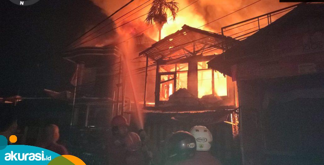 Suara Dentuman Disertai Kobaran Api Kaget Warga Sentosa, 6 Rumah Hangus Terbakar