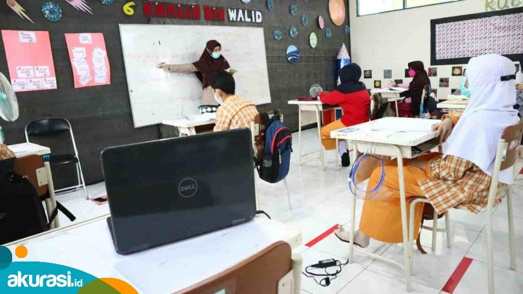 Sekolah di Bontang Berjibaku dengan Pembelajaran Campuran, Tatap Muka dan Daring