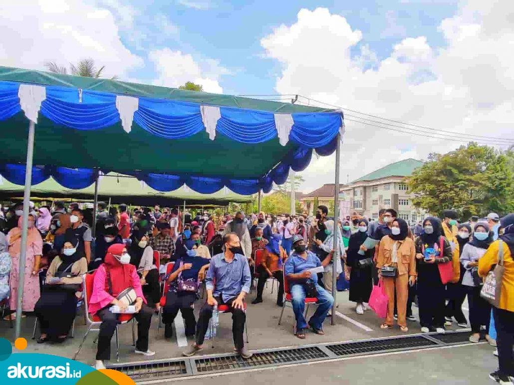 Vaksinasi di Unmul Diserbu Warga Samarinda