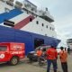 Unit Inafis Satreskrim Polresta Samarinda setelah melakukan pemeriksaan di kapal motor Pantokrator, yang mengalami kebakaran. (Istimewa)