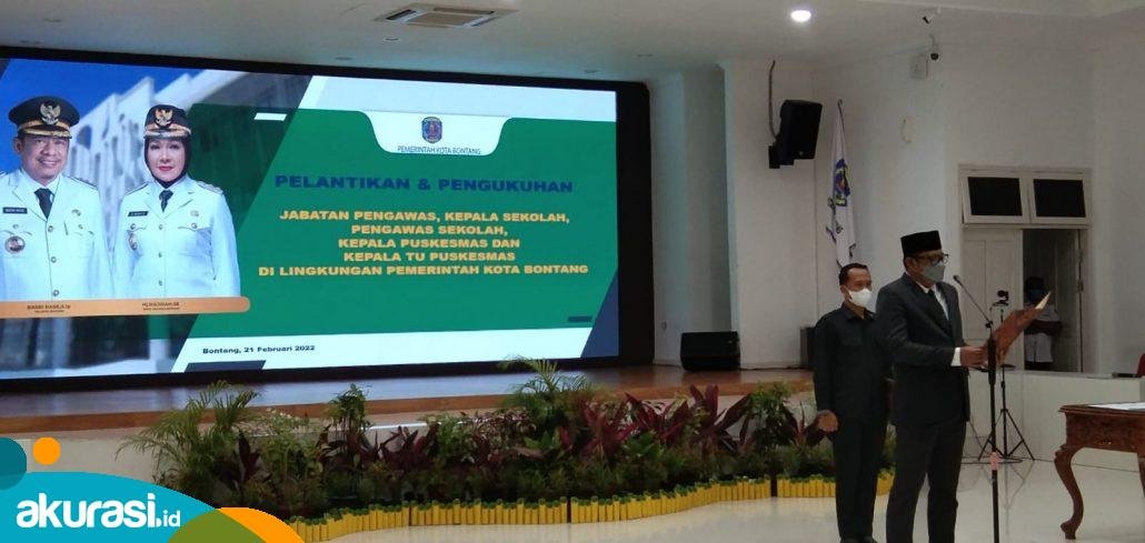 Basri Lantik Kepala Sekolah dan Kepala Puskesmas, Ingatkan Pemimpin Wajib Mengayomi