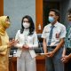 Keprihatinan Hetifah Sjaifudian terhadap bahasa daerah di Kaltim mendorongnya untuk menjadikan bahasa daerah dalam mata pelajaran di sekolah. (Istimewa)