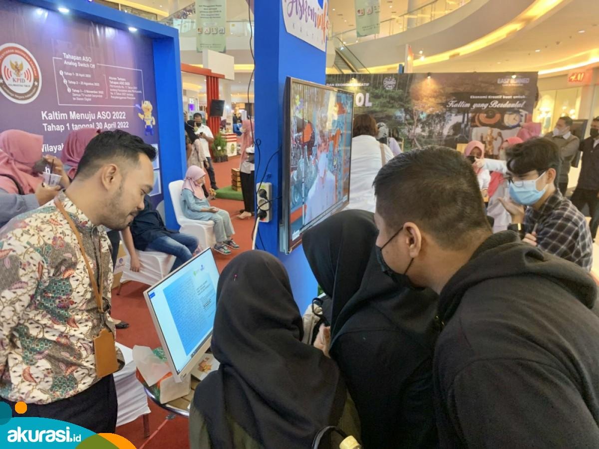 Stand Diskominfo Kaltim Tarik Pengunjung, Tawarkan Permainan Seru dan Hadiah Menarik
