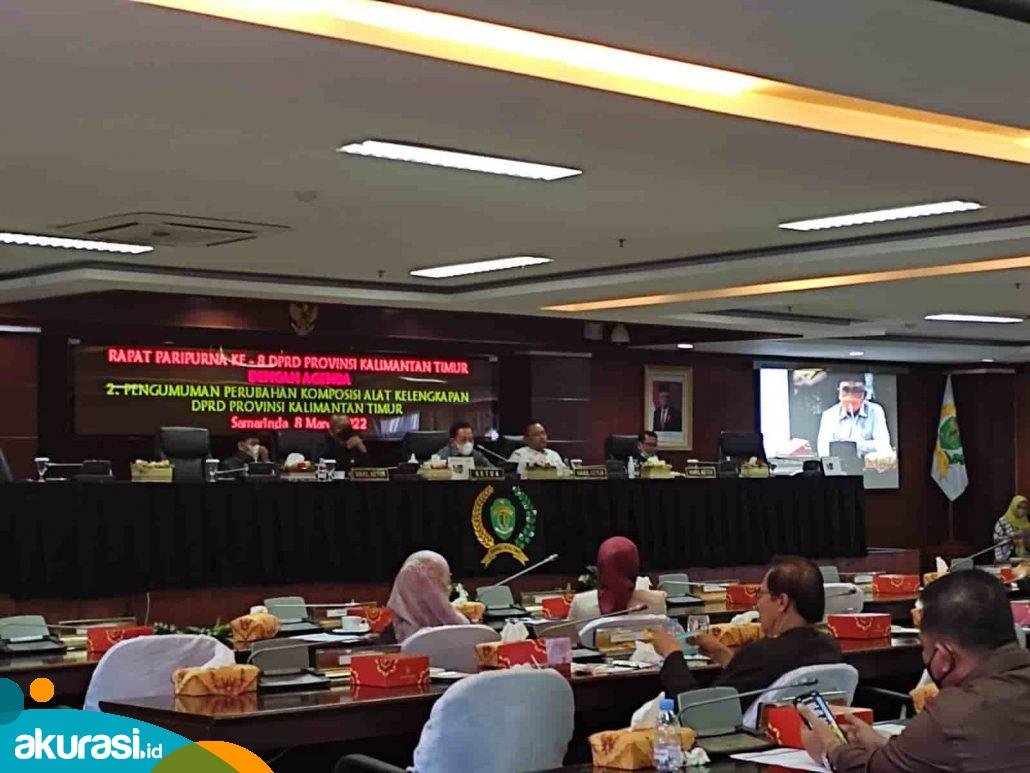 Rapat paripurna perubahan susunan alat kelengkapan dewan di DPRD Kaltim. (Devi Nila Sari/Akurasi.id)