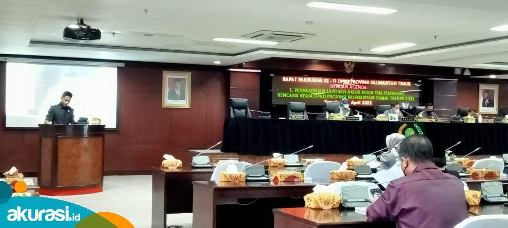 Tim Renja DPRD Kaltim Sampaikan Laporan Akhir Rencana Kerja Dewan