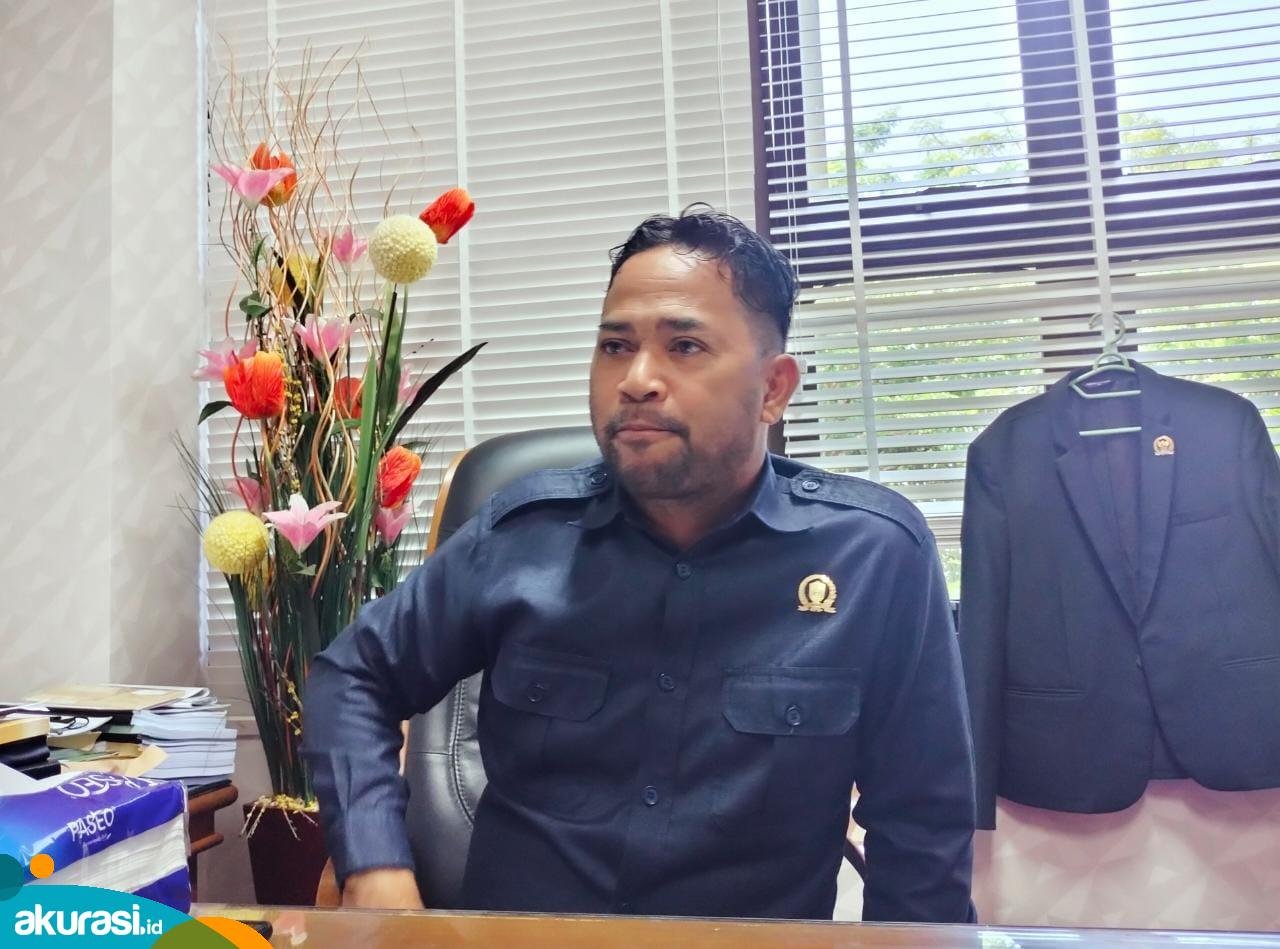 Lurah Berbas Tengah Sukses Tangani Sampah di Median Jalan, Amir Tosina: Patut Dicontoh Lurah Lain