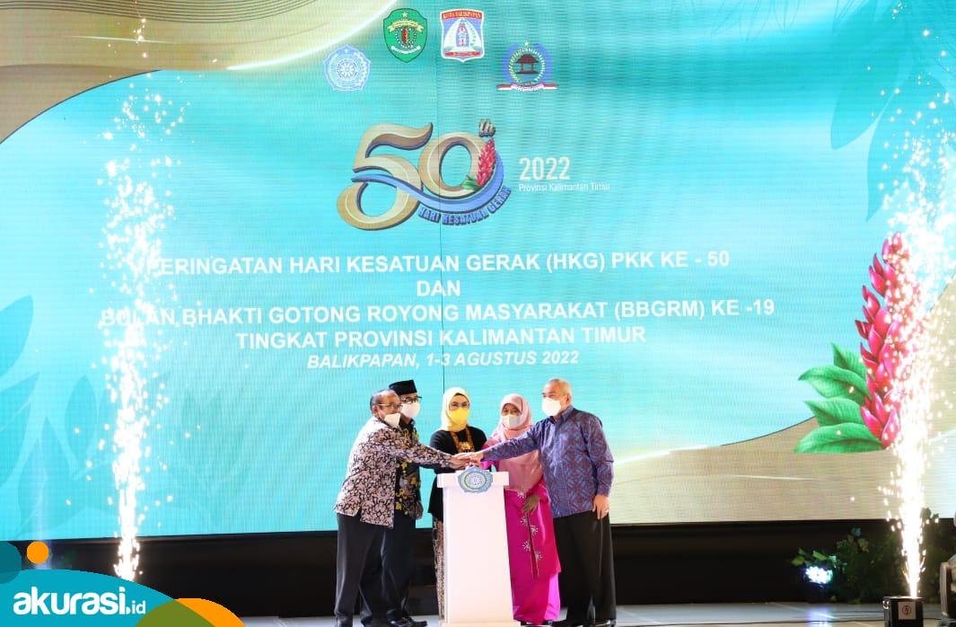 Buka Peringatan HKG-PKK ke-50, Gubernur Apresiasi Peran Ibu-Ibu