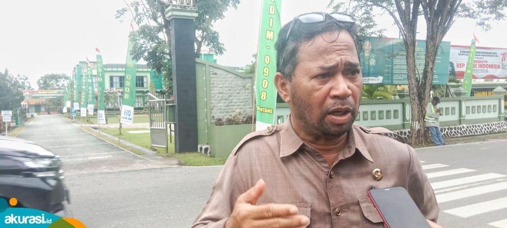 PT BBJ Klaim Aktivitas Penumpukan Besi Tua Sesuai Aturan, Amir Tosina:Perlihatkan Izinnya!