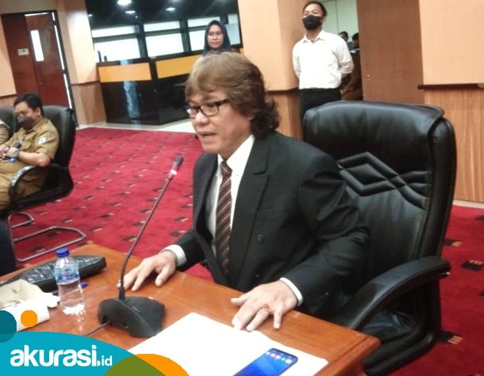 Perusahaan Diduga Buang Sampah di Area Pemukiman, Nursalam Minta Pemerintah Tindak Tegas