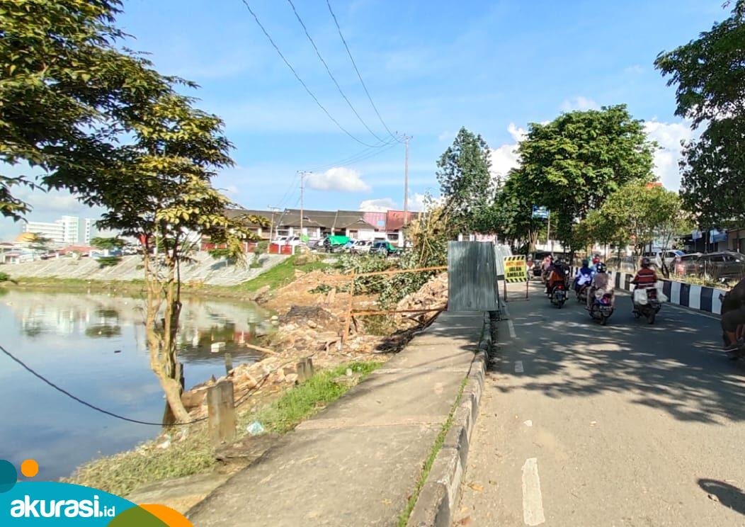 DPRD Samarinda Minta Masyarakat Bersabar Terkait Perbaikan Jalan Dr Soetomo