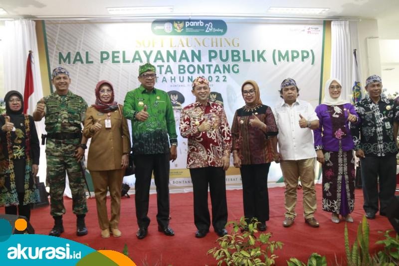Tinjau Gerai Samsat di MPP Bontang, Wagub Ajak Masyarakat Taat Bayar Pajak