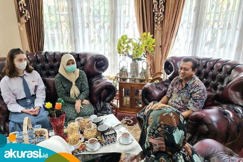 Terima Kunjungan Pelajar dari Polandia, Wagub Hadi Sebut Jadi Momen Pertukaran Seni dan Budaya