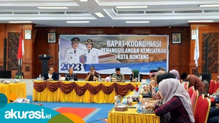 Rapat koordinasi penanggulangan kemiskinan Kota Bontang di Auditorium 3D, Jumat (27/1/2023). (Fajri/Akurasi.id)