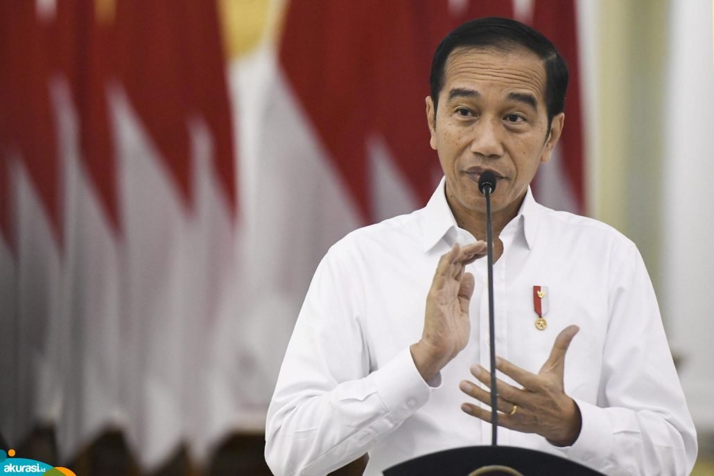 Jokowi Sebut 1 Juta Mobil Terjual di 2022, Akibatnya Macet Dimana-mana