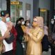 Wakil Walikota Najirah saat melakukan sidak di Puskesmas Bontang Selatan II. (Fajri/Akurasi.id)