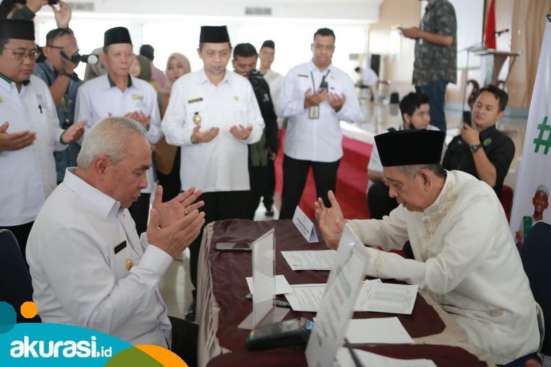 Gubernur: Zakat Itu Kewajiban Bagi Muslim, Tidak Ada Tawar Menawar