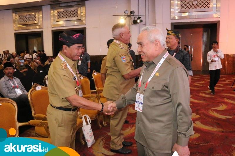 Hadiri Rakornas Ketahanan Jelang Pemilu 2024, Mendagri Tito Lima Kali Sebut Nama Gubernur Isran