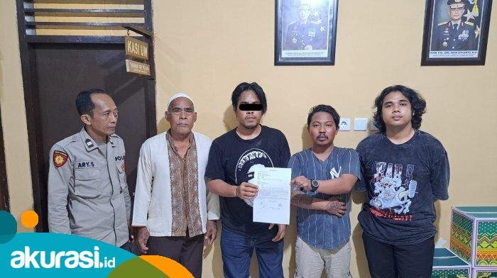 Pelaku yang dimediasi Polsek Bontang Selatan. (Dok. Polres Bontang)