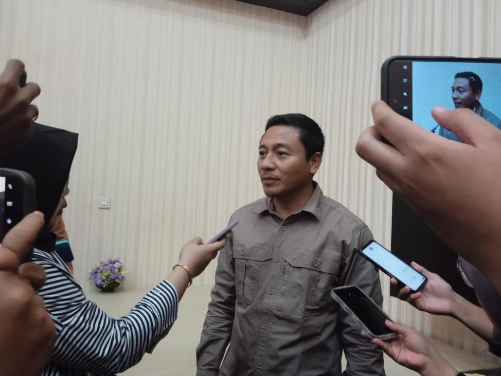 Kepala DPMPTSP Kaltim Puguh Harjanto optimis capaian realisasi investasi tahun 2023 ini semakin meningkat. (Akurasi.id)