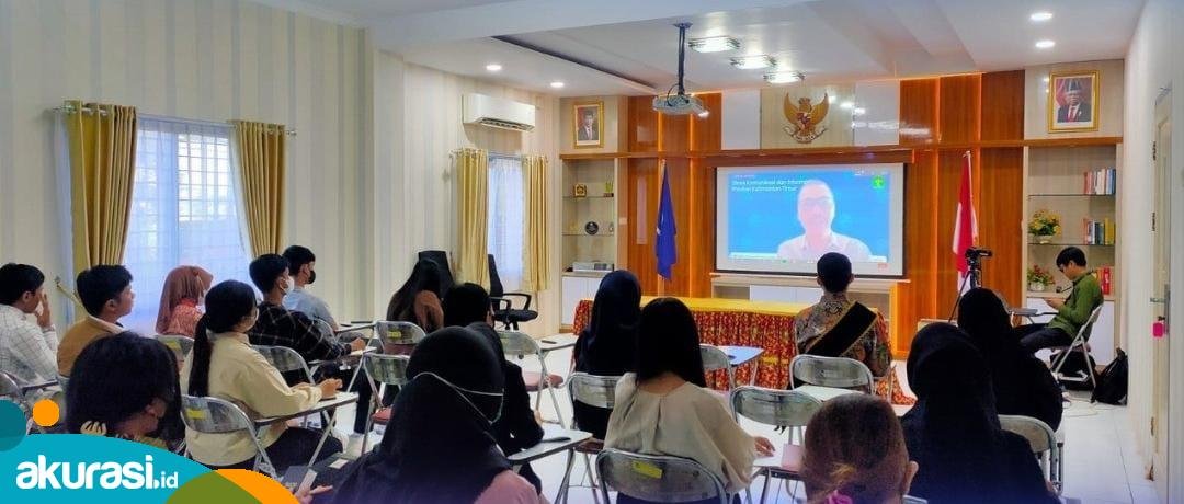 Faisal Bagikan Kiat Wicara Publik untuk Duta Bahasa Kaltim dan Kaltara