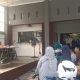 Suasana diskusi publik di di Cafe Nature By Orca Jl. Pemuda 2 Samarinda. (Muhammad Zulkifli/akurasi.id)