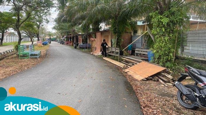  Kondisi lapak pedagang lang-lang. (Fajri/Akurasi.id)