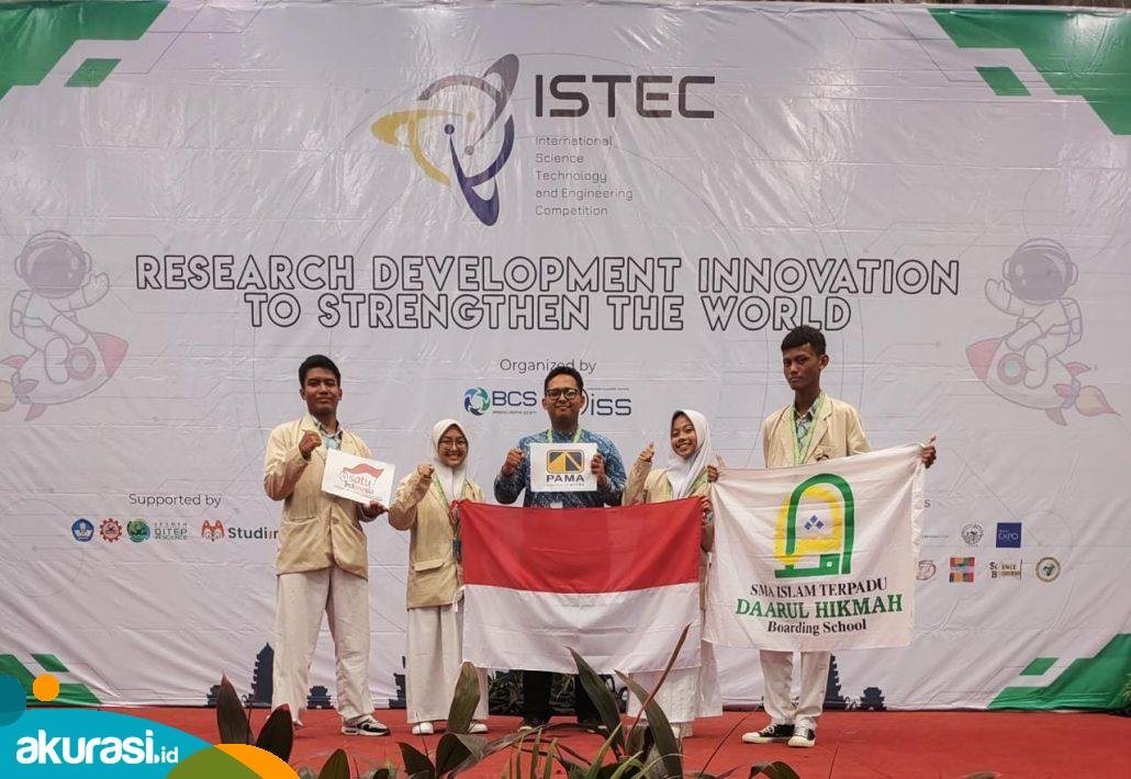 Sambut Prestasi SMA IT DHBS Juara Lomba Internasional, PT Pama Terus Berikan Pembinaan Pendidikan Sekolah di Bontang