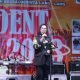Tampilkan Grup Dance Pria Berbusana Wanita, Najirah Tegur Panitia Student Expo