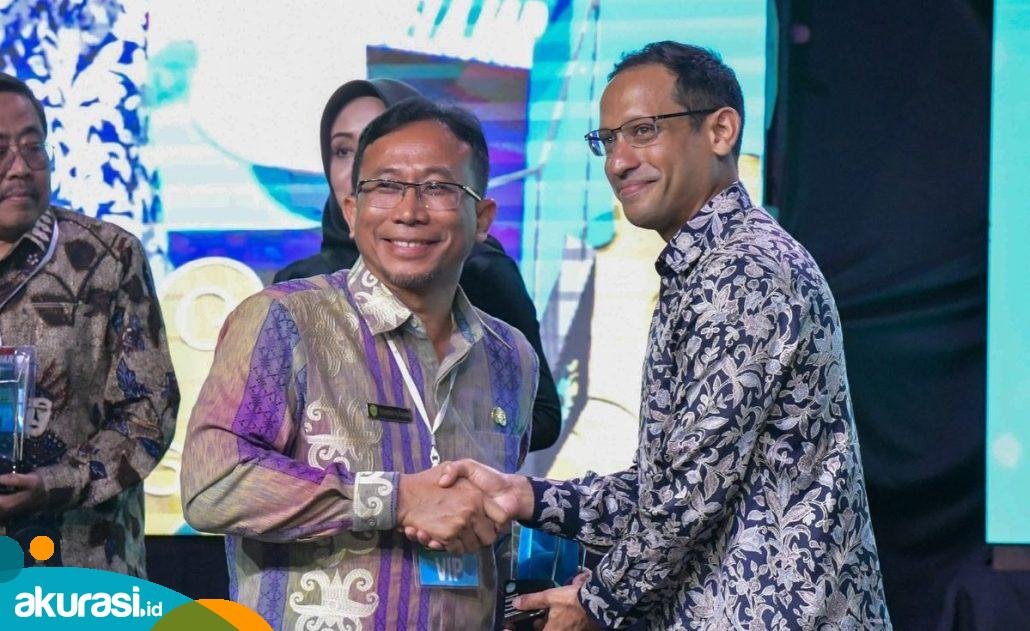 Kepala Disdikbud Kaltim M Kurniawan Wakili Pemprov Terima Anugerah Merdeka Belajar Pemda Transformasi Digital