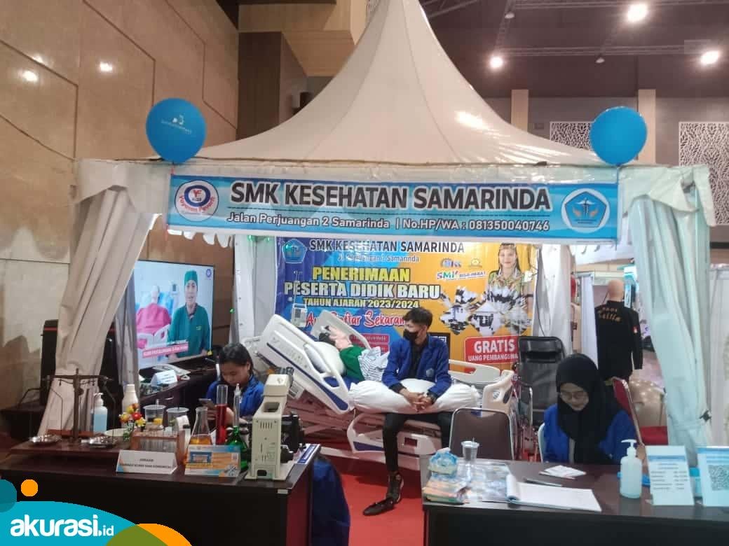 Cek Tekanan Darah Gratis, SMK Kesehatan Samarinda Hadir di Kaltim Fest