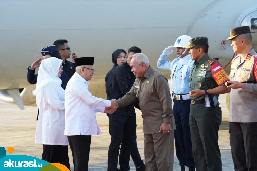 Gubernur Isran Noor Sambut Kedatangan Wapres RI Ma’ruf Amin di Benua Etam