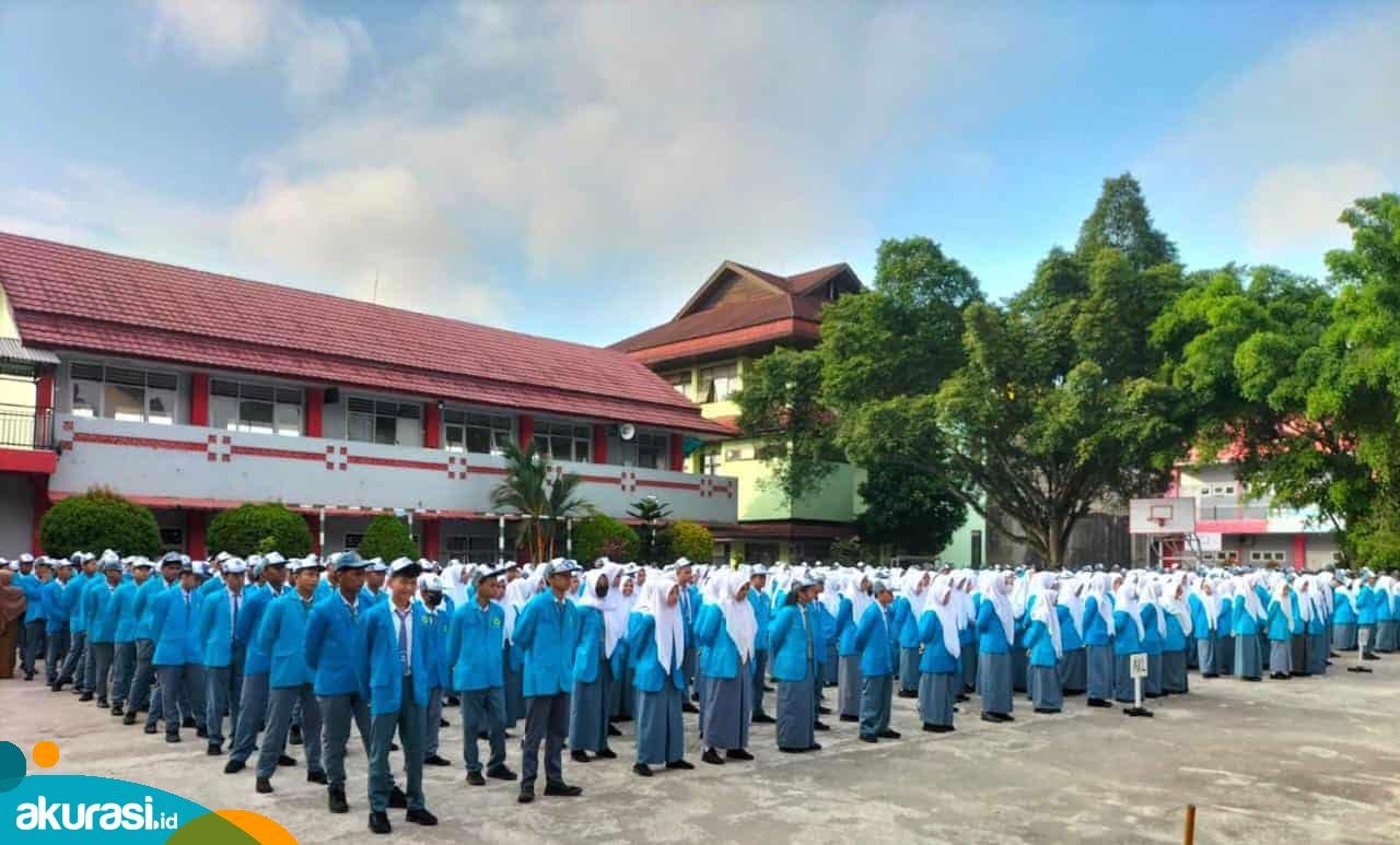 Siswa SMKN 1 Samarinda Dibekali Pendidikan Politik dari Kesbangpol