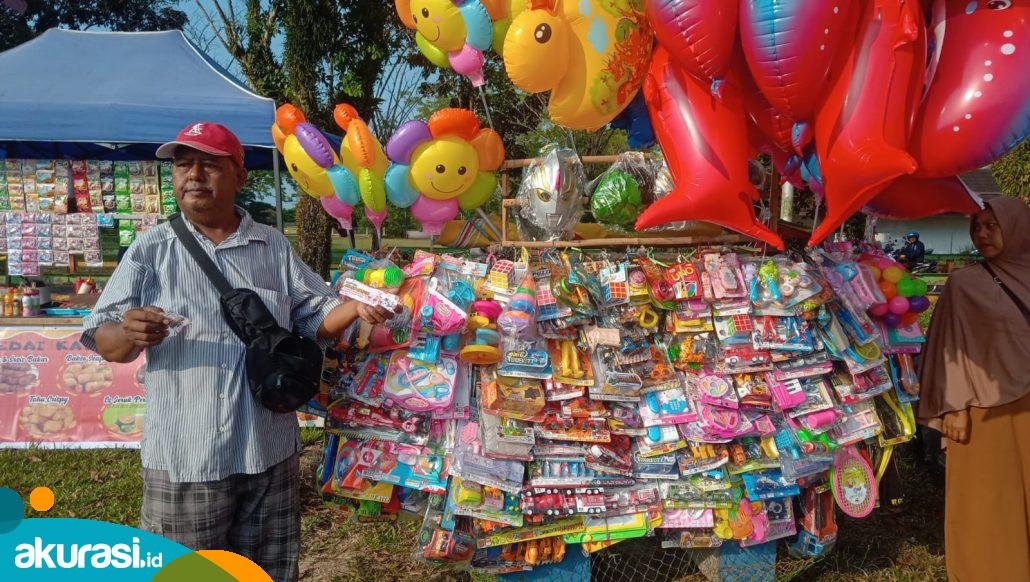 Meraup Untung Dalam Kemeriahan HUT RI di Kelurahan Berbas Tengah