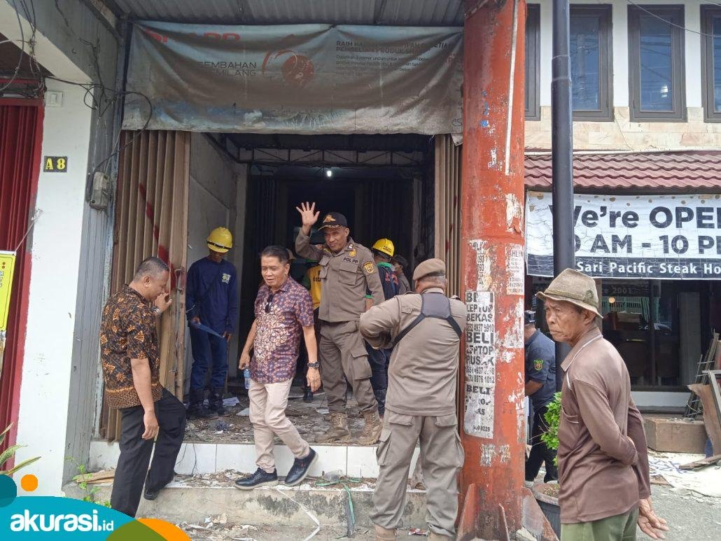 Halangi Akses RTH, Gudang Sepeda di Kawasan Citra Niaga Dibongkar BPKAD