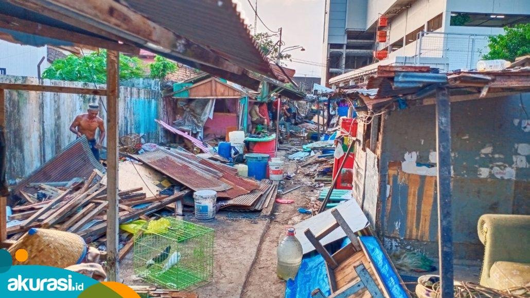 Secarik Kisah dari Gang Rombong: Terlunta-lunta Mencari Tempat Tinggal Baru