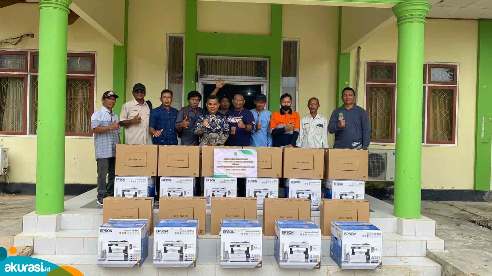 Tingkatkan Pelayanan RT di Sangatta Utara, DPMD dan DPRD Kutim Bagi Komputer Hingga Tenda