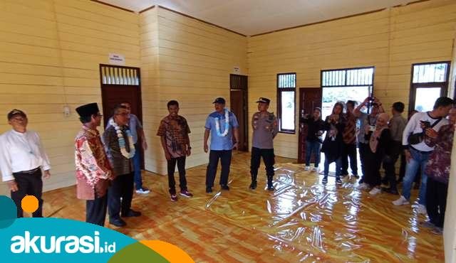 Bupati Kutim Ardiansyah Resmikan Kantor Desa dan BPD di Desa Persiapan Tepian Raya