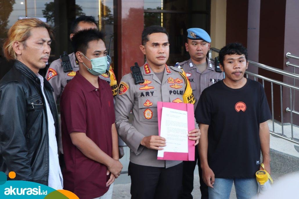 Aliansi Pecinta Pemilu Damai Geruduk Polresta Samarinda, Tuntut Kebenaran Akses Sirekap