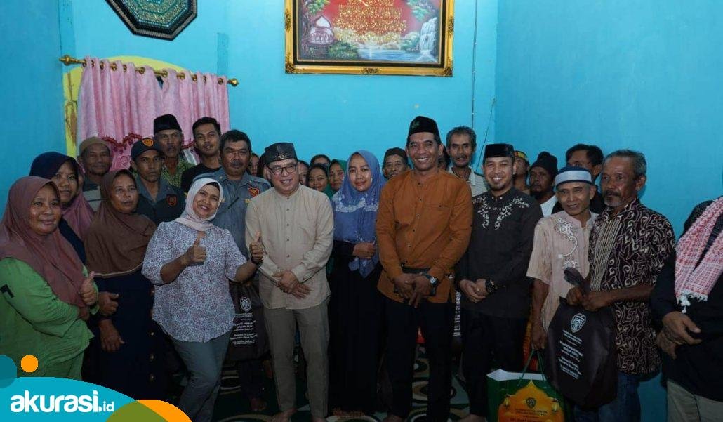 Sahur Bersama Warga Desa Labangka Barat, Pj Bupati PPU Dengarkan Aspirasi Masyarakat