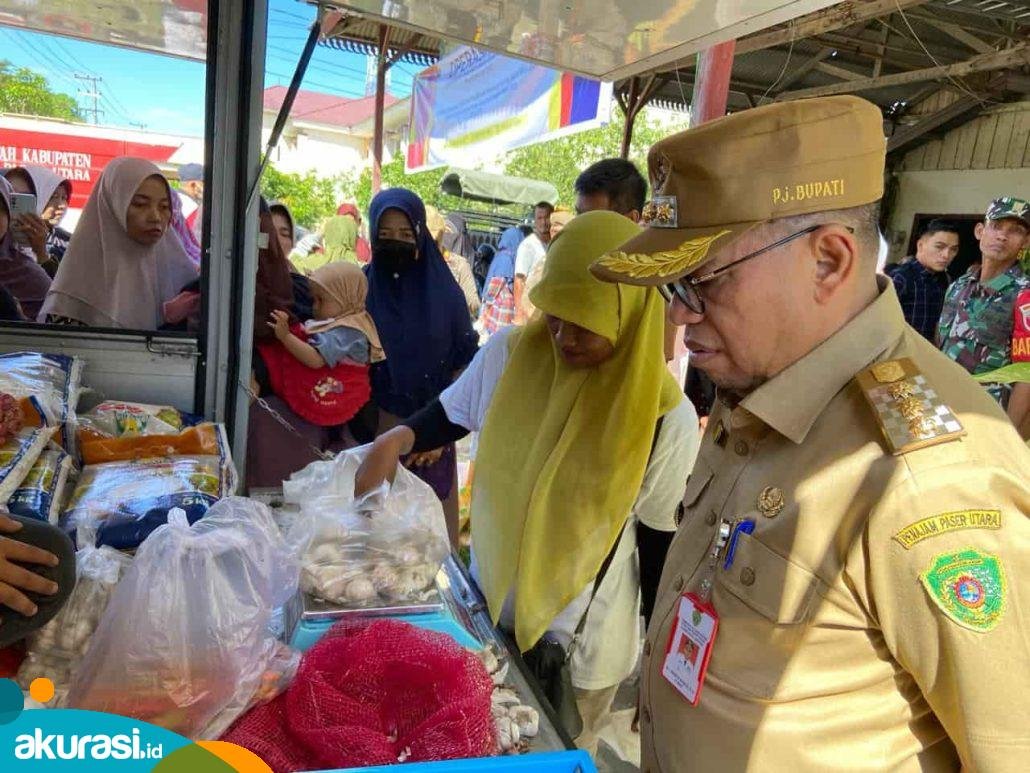 Tinjau Pasar Murah, Makmur Marbun Pastikan Ketersediaan Bahan Pokok Aman Jelang Lebaran
