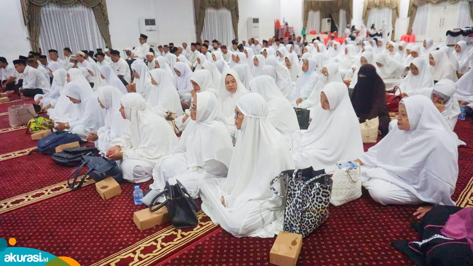 152 Jamaah Haji Bontang 2024 Telah Diberangkatkan, Jamah Tertua Berusia 77 Tahun
