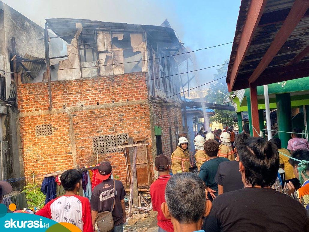 Rumah di Rawa Indah Diamuk Si Jago Merah