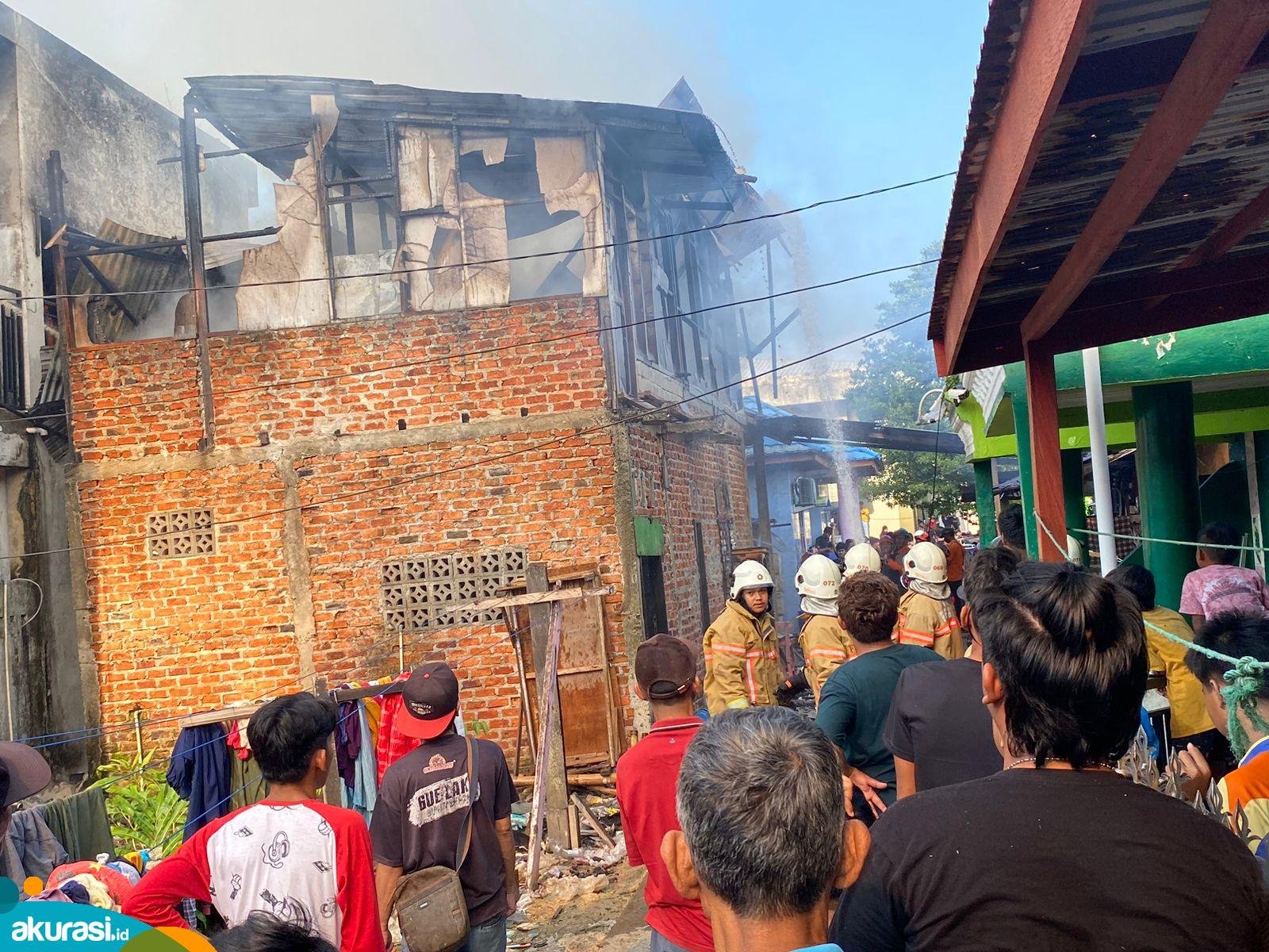 Rumah di Rawa Indah Diamuk Si Jago Merah