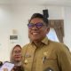 Wali Kota Bontang Basri Rase, menanggapi perihal dirinya dicopot dari jabatan Ketua DPC PKB Bontang. (Nuraini/Akurasi.id)