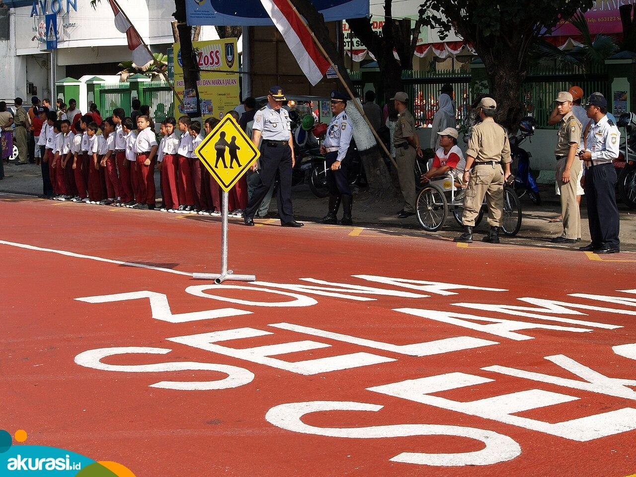 Marka Zona Selamat Sekolah merupakan kawasan khusus yang penerapan di sekitar sekolah. (ilustrasi)