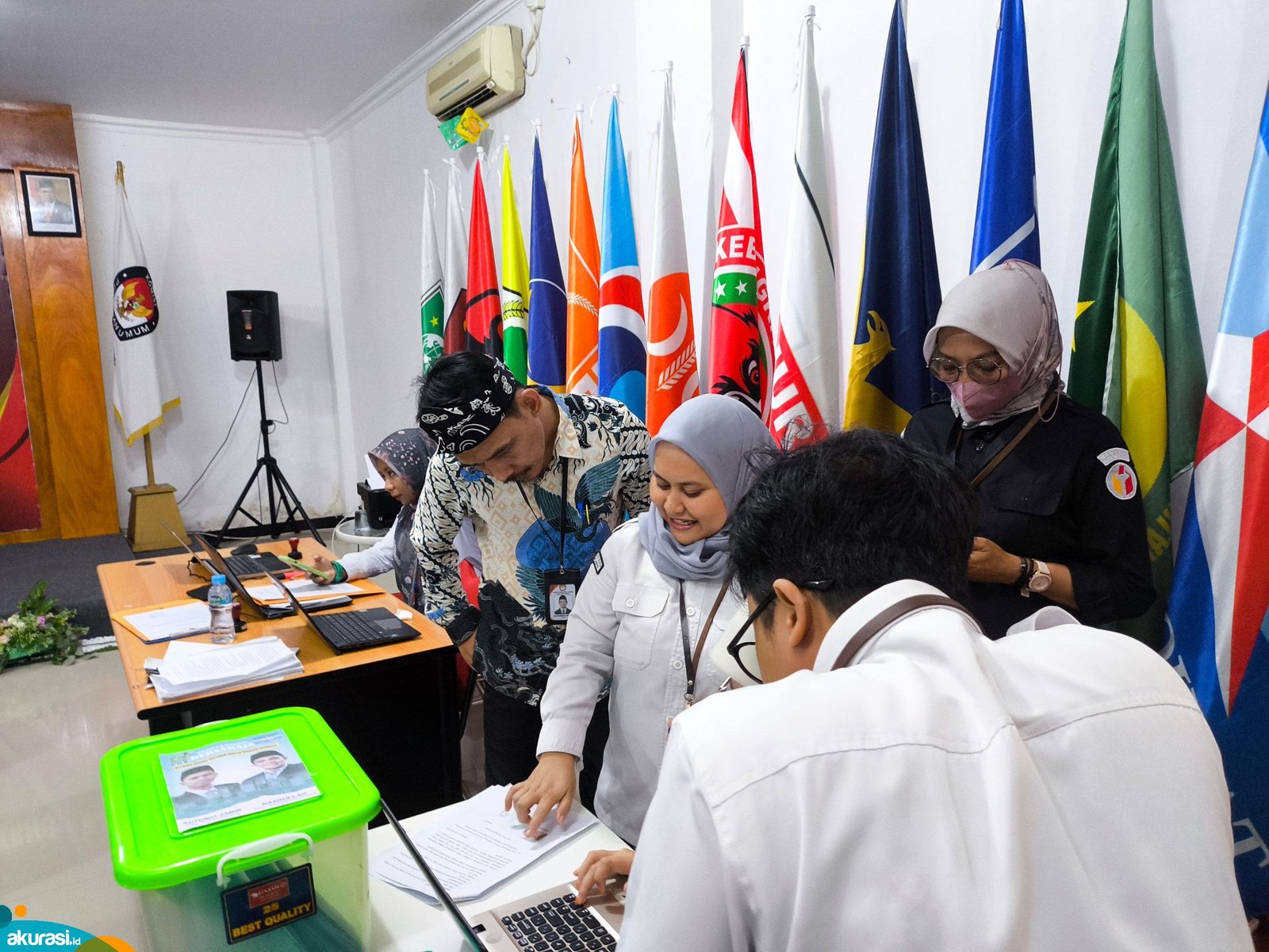 Ternyata Berkas Pendaftaran Sutomo Jabir-Nasrullah Belum Ditandatangani Ketua Parpol