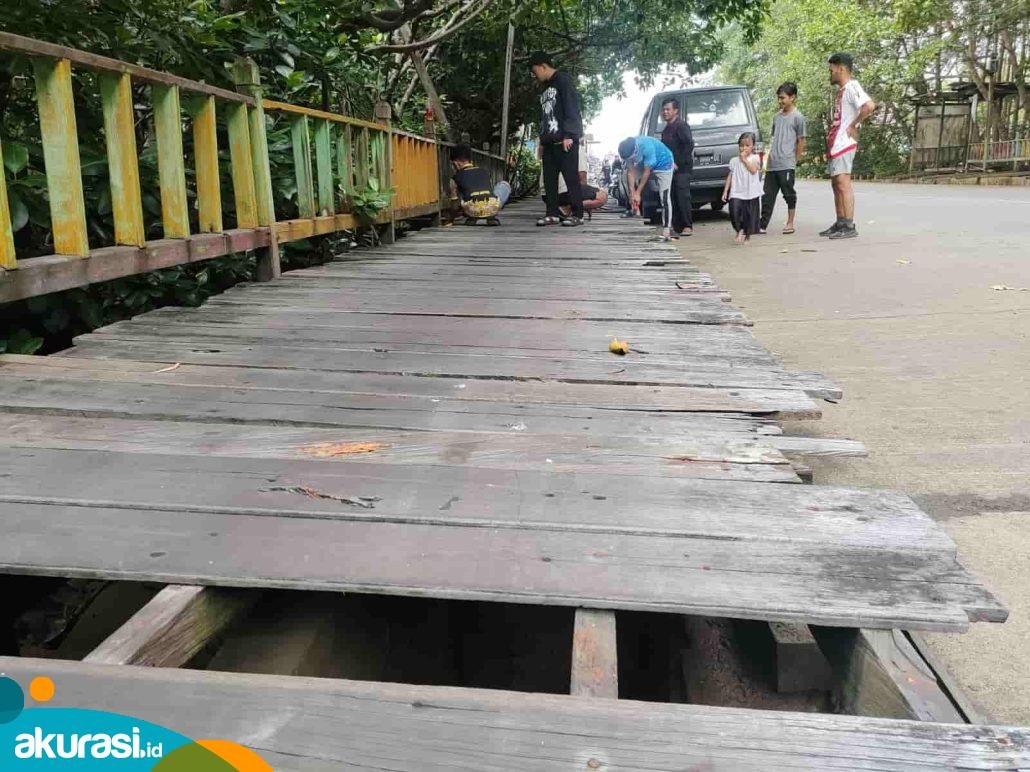 Andi Faizal Minta Pemkot Tidak Tutup Mata dengan Kerusakan Trotoar Jalan Bontang Kuala!
